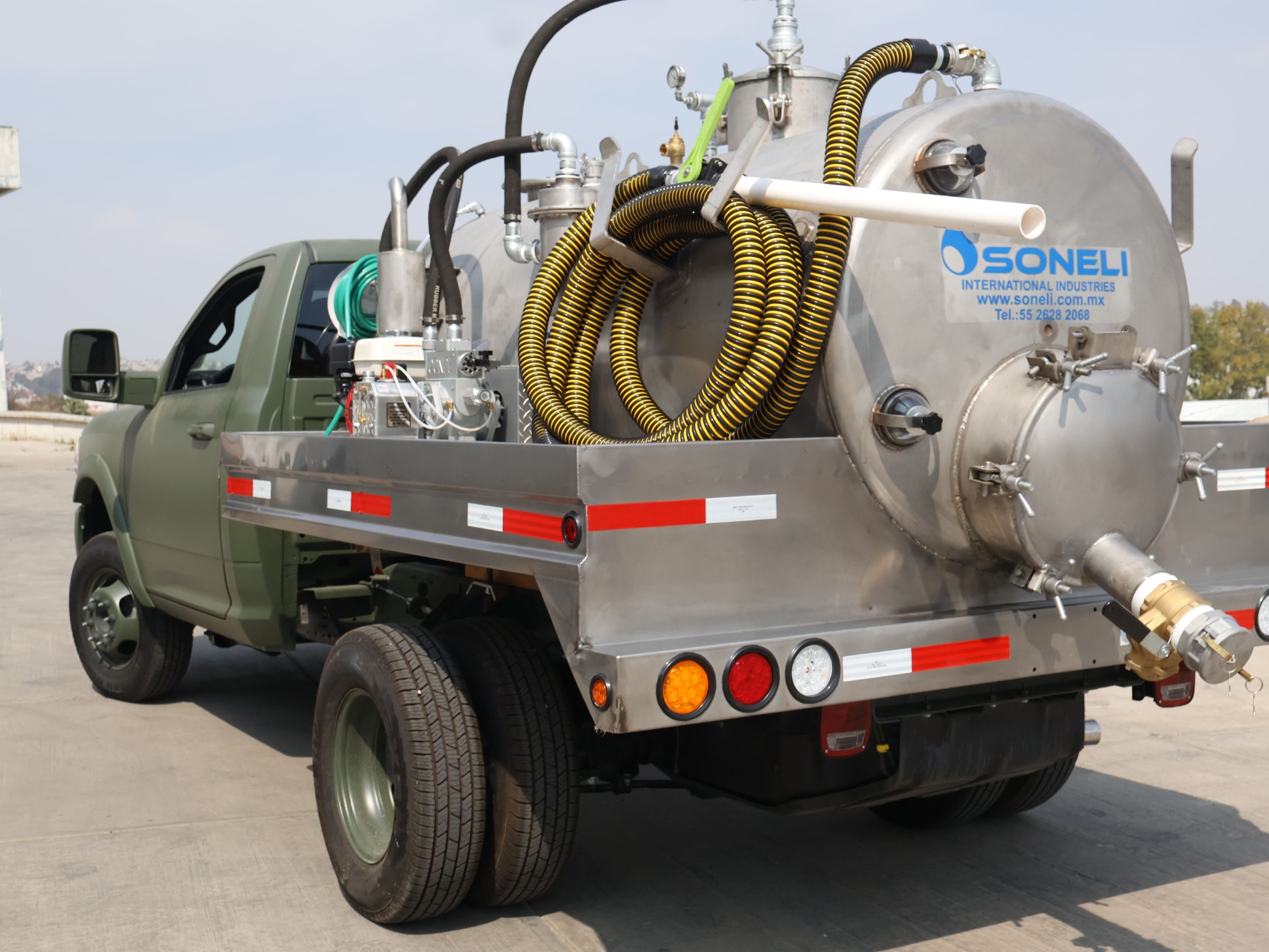 Equipo de desazolve de 3100 litros, para sanitarios portátiles y fosas septicas, trampas de grasa